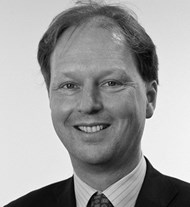 Andrew  Petry
