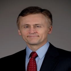 Christopher M Hartshorn