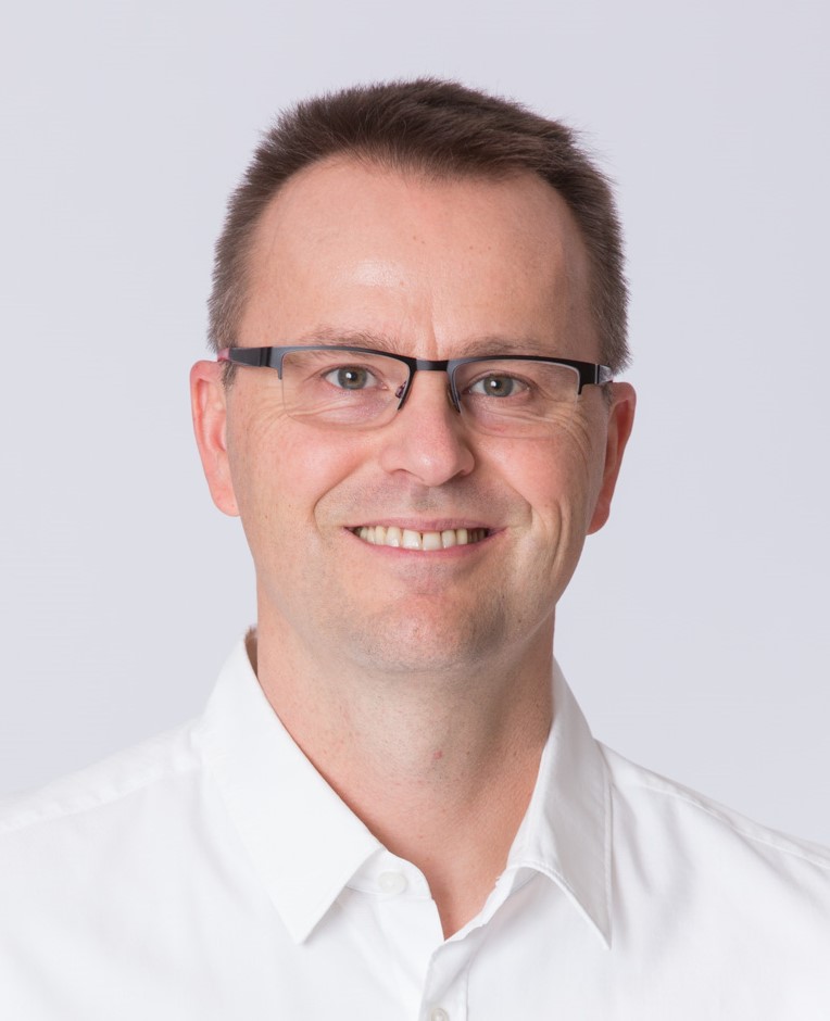 Mr Attila Zsitnyányi