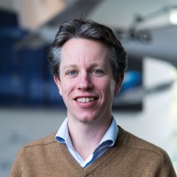 Professor Mark Voskuijl