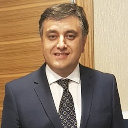 Dr. Murat Efe