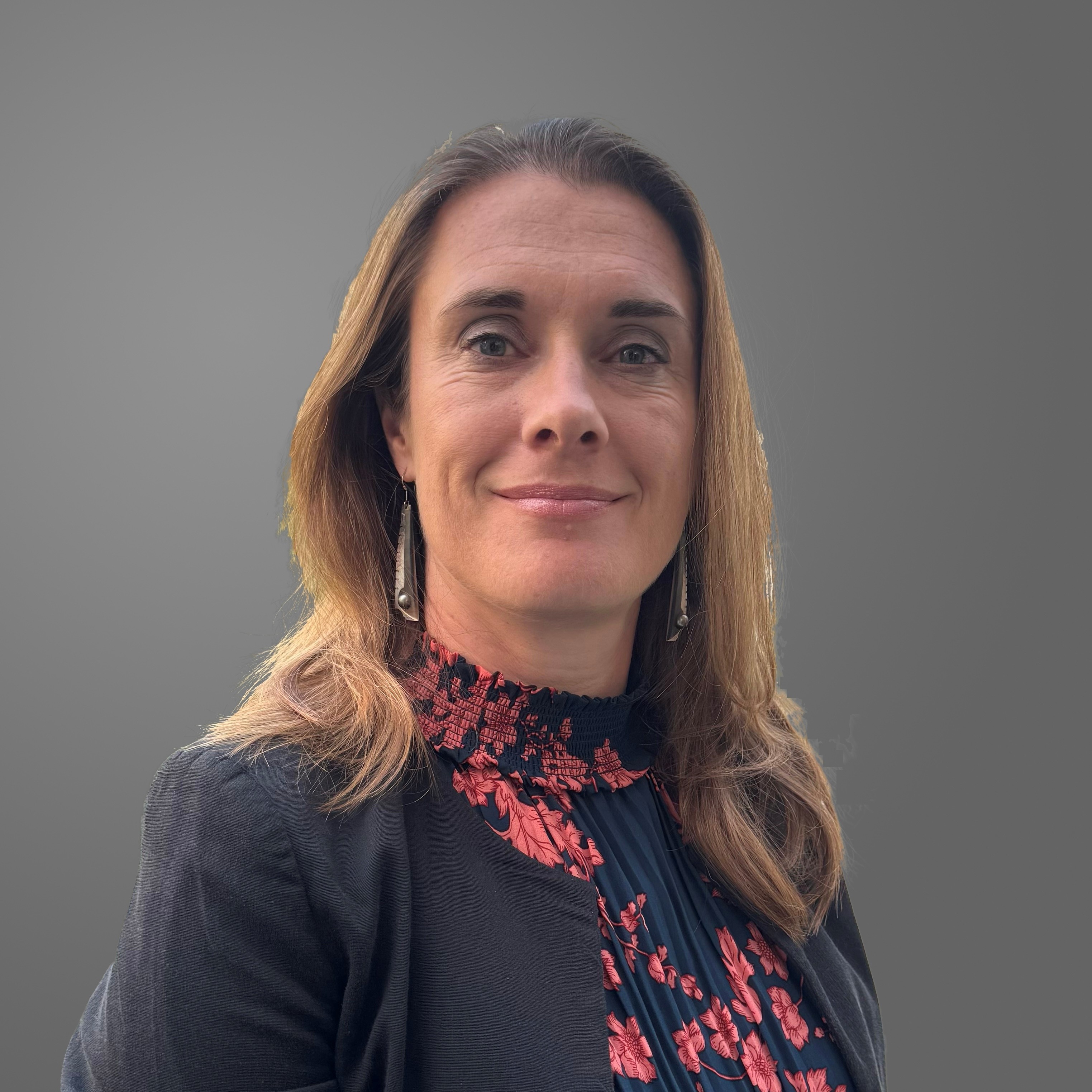 Ms Stephanie Zirnhelt