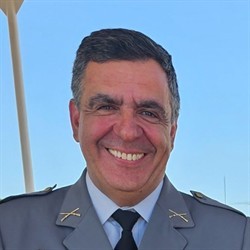 Colonel Luis Carlos Falcao Escorrega